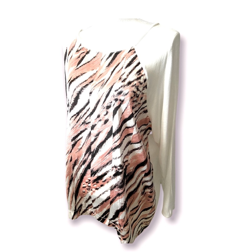Soft silky material front and off white light material on sleep and back.